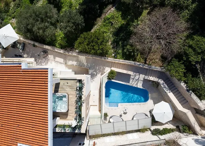 Villa New! Adele Pool Sauna Jacuzzi Sea View