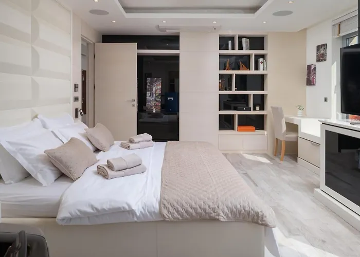 Villa New! Adele Pool Sauna Jacuzzi Sea View