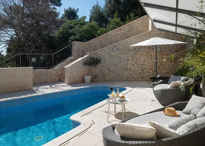 Villa New! Adele Pool Sauna Jacuzzi Sea View