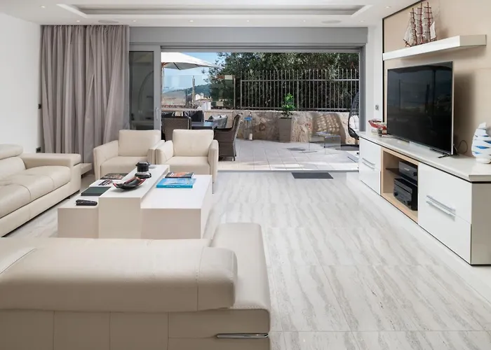 Villa New! Adele Pool Sauna Jacuzzi Sea View