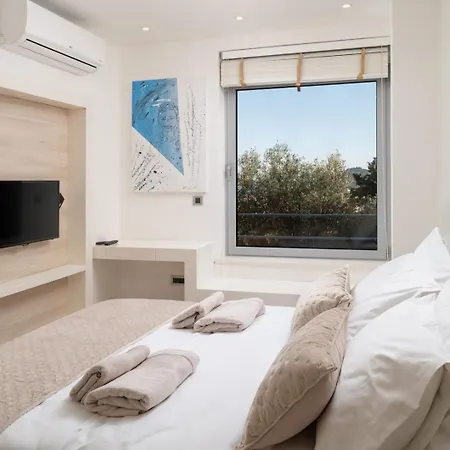 New! Adele Pool Sauna Jacuzzi Sea View Villa