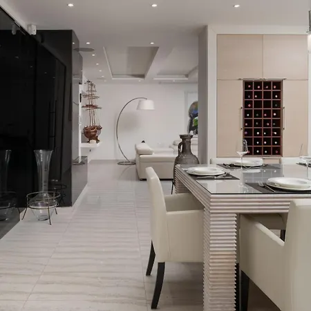 New! Adele Pool Sauna Jacuzzi Sea View