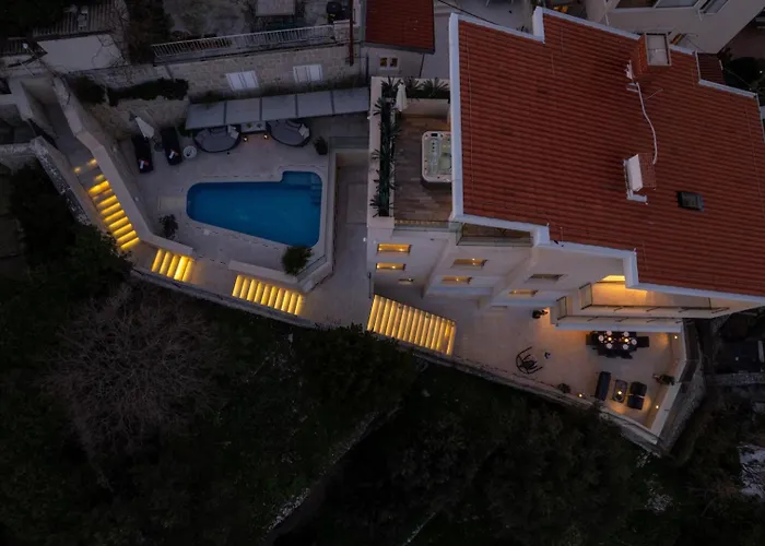 New! Adele Pool Sauna Jacuzzi Sea View