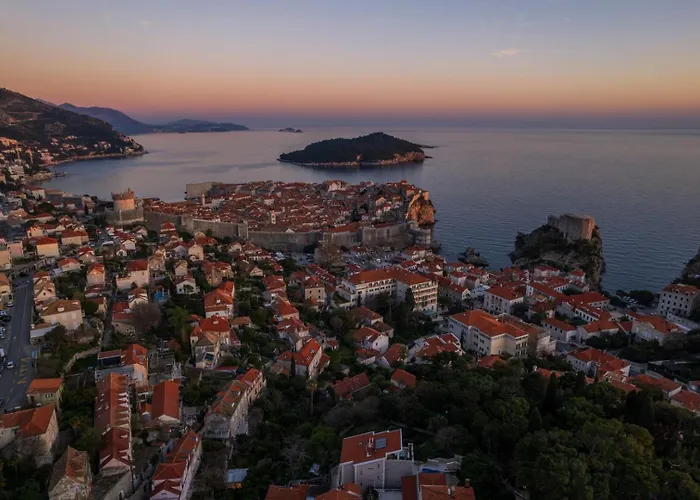 New! Adele Pool Sauna Jacuzzi Sea View *