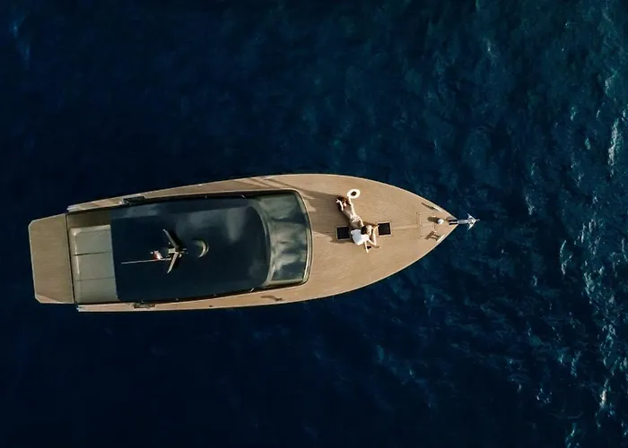 New! Adele Pool Sauna Jacuzzi Sea View فيلة