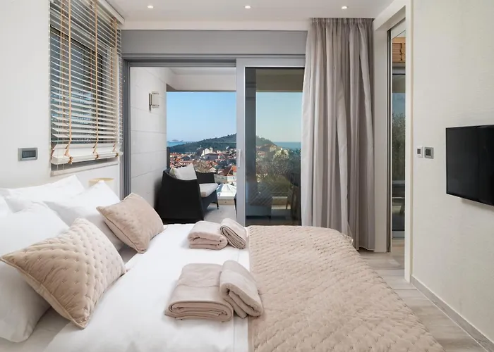 New! Adele Pool Sauna Jacuzzi Sea View فيلة *