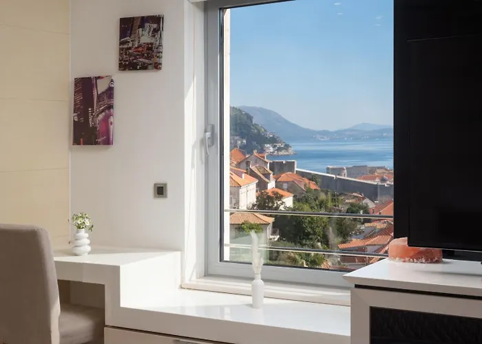 New! Adele Pool Sauna Jacuzzi Sea View *