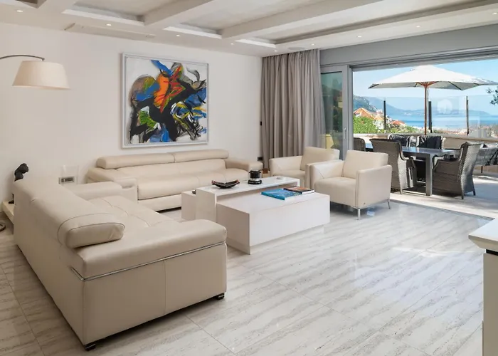 New! Adele Pool Sauna Jacuzzi Sea View فيلة *