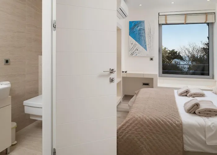 New! Adele Pool Sauna Jacuzzi Sea View *