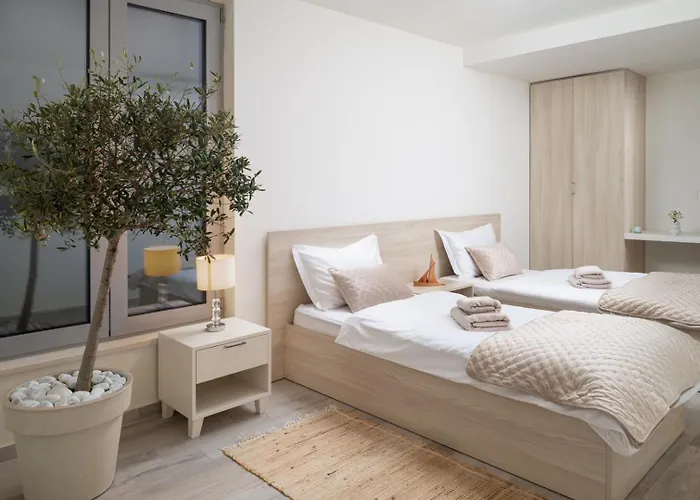 New! Adele Pool Sauna Jacuzzi Sea View فيلة