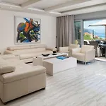 New! Adele Pool Sauna Jacuzzi Sea View וילה *